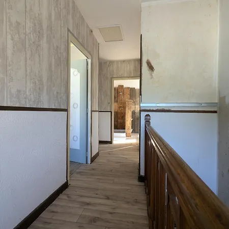 Le Cirque 03 Homestay Dompierre-sur-Besbre
